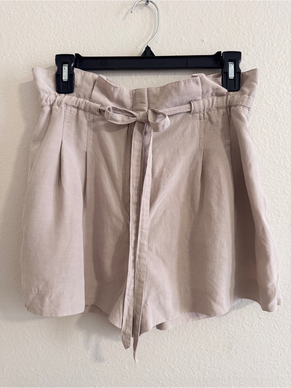 Club Monaco Paperbag Tie-Waist High-Rise Shorts - Light Taupe, Size 4